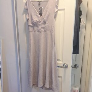 Forever 21 Light Mauve V-Neck Midi Dress with Ruffle Sleeves